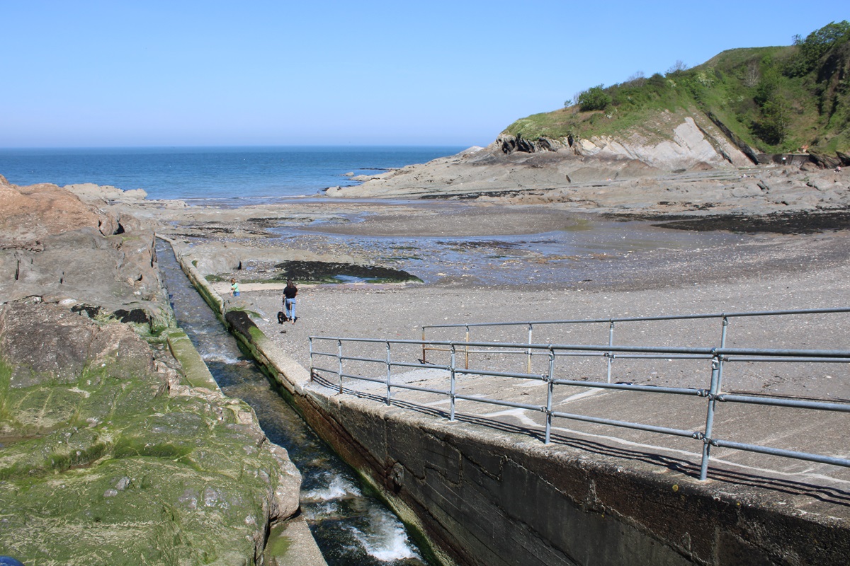 The stream and beach