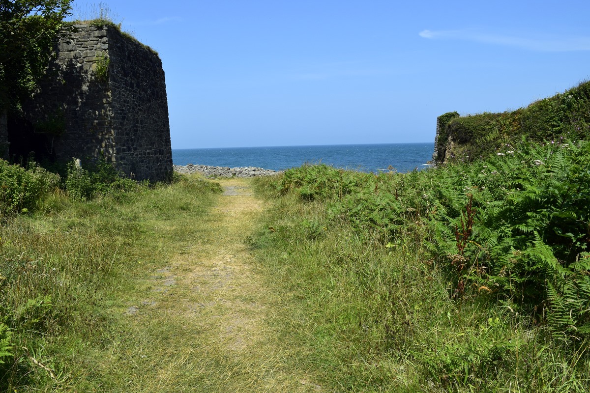 Approaching Mouthmill Beach